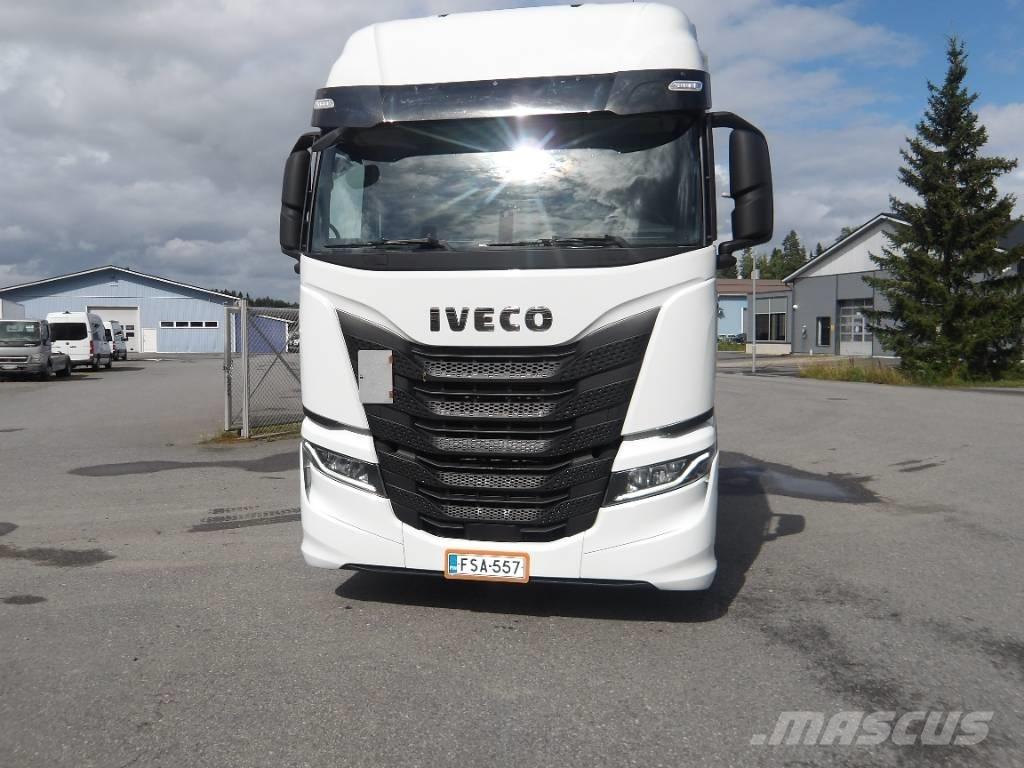 Iveco AS 440 ST Тягачі