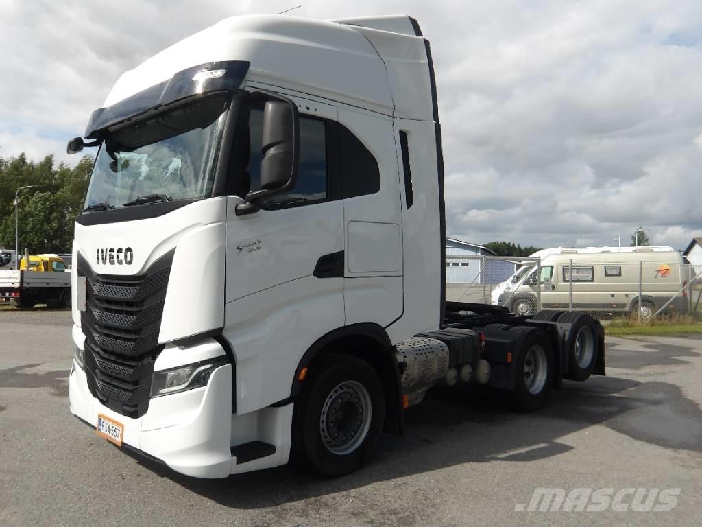 Iveco AS 440 ST Тягачі