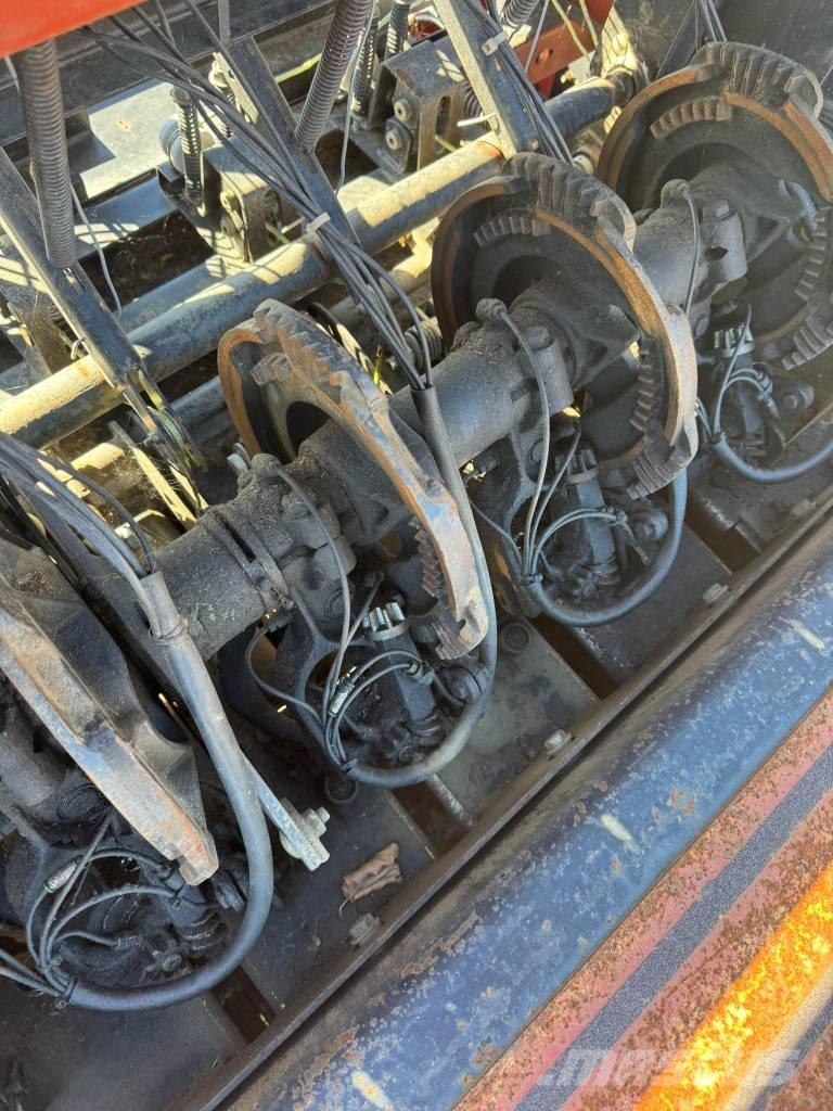 Hesston 4880 Тюкові прес-підбирачі