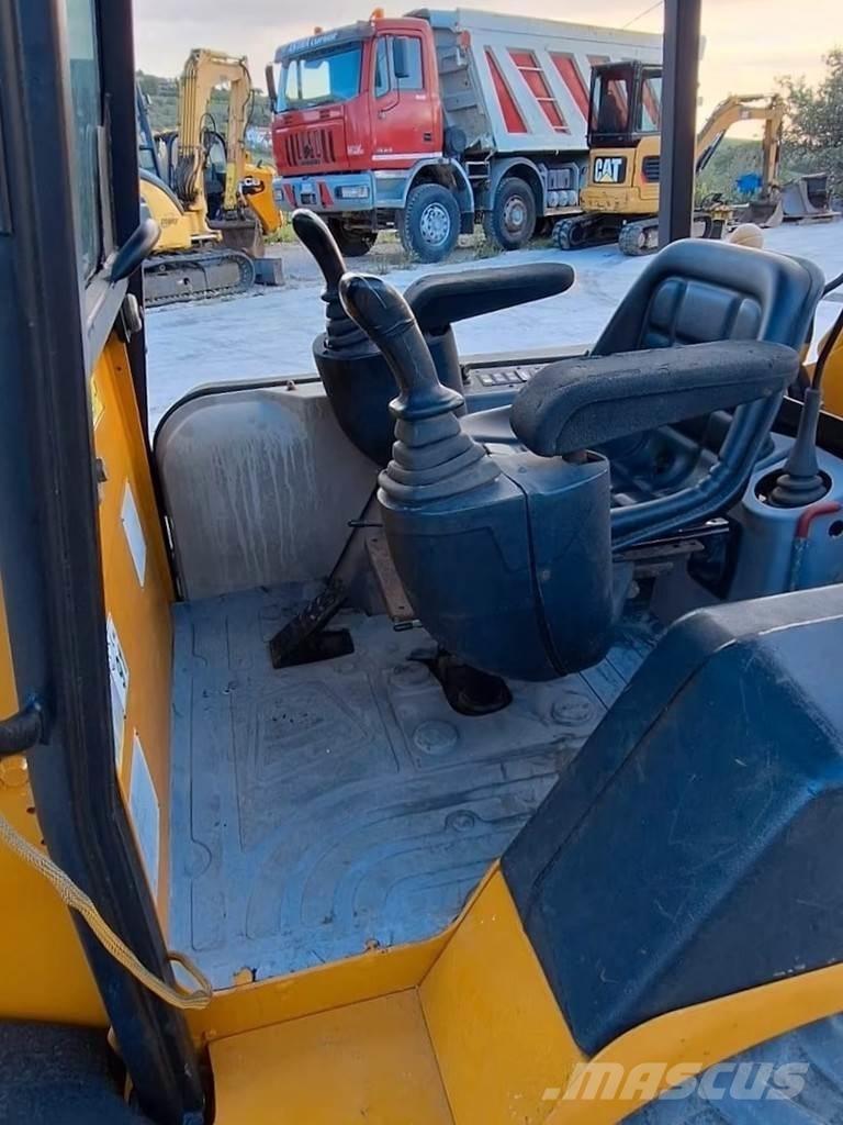 JCB 1CX Екскаватори-навантажувачі