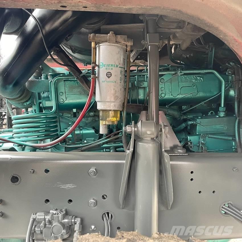 Howo 420 6x4 Тягачі