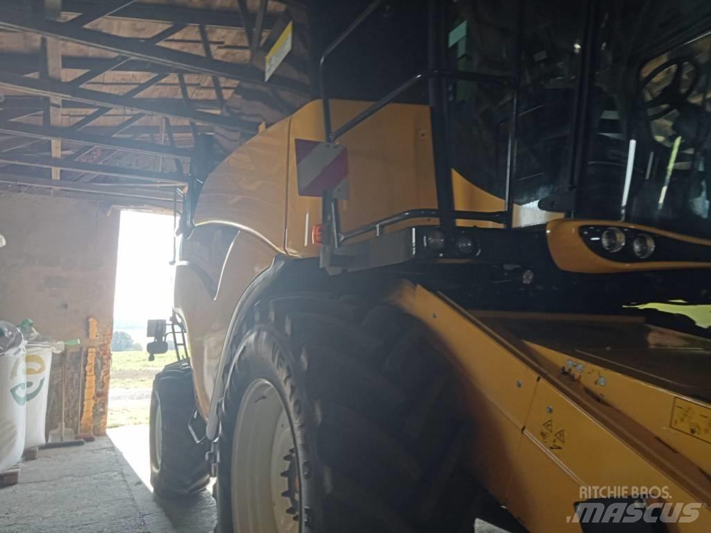 New Holland CX 8.70 Зернозбиральні комбайни