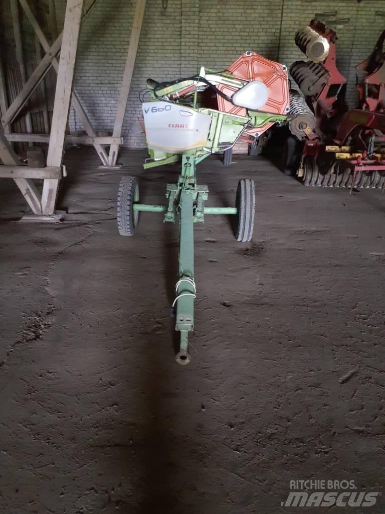 CLAAS Lexion 650 Зернозбиральні комбайни