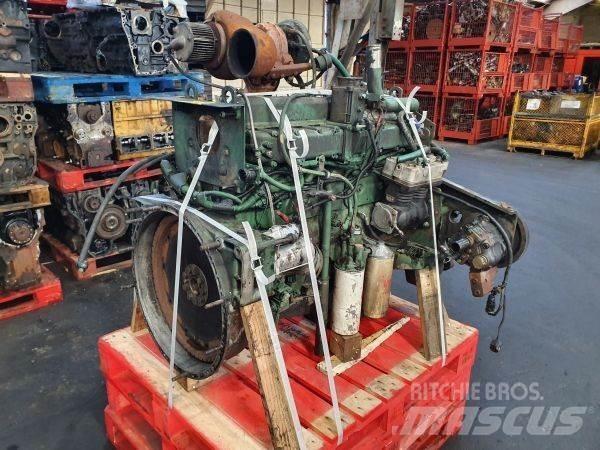 Volvo D7C215 Двигуни