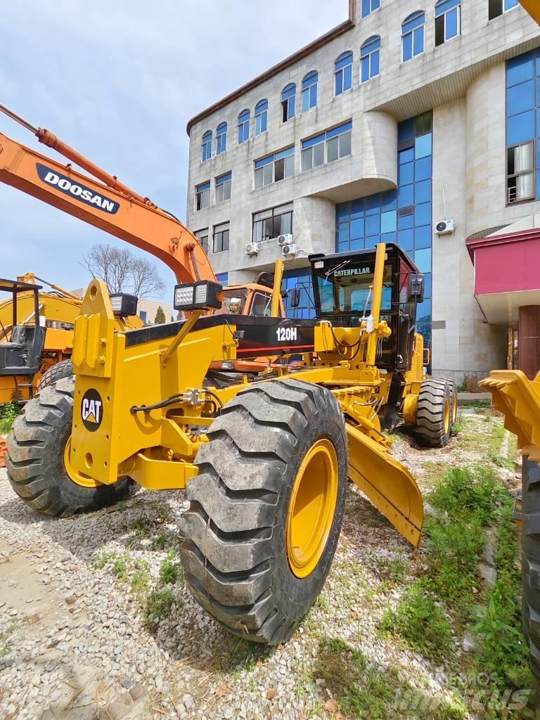 CAT 120 H Грейдери