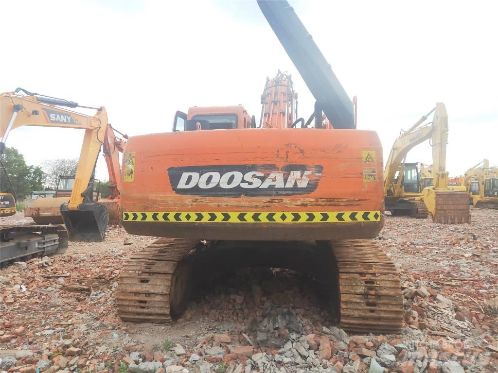 Doosan DH 220 LC-7 Гусеничні екскаватори