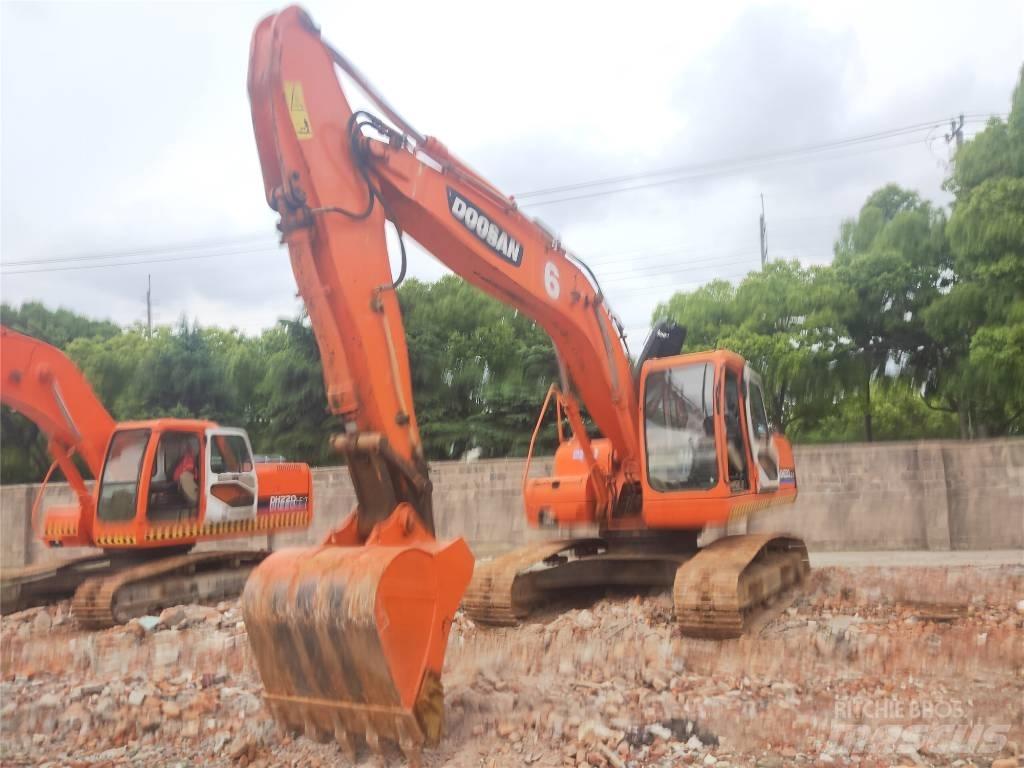 Doosan DH 220 LC-7 Гусеничні екскаватори