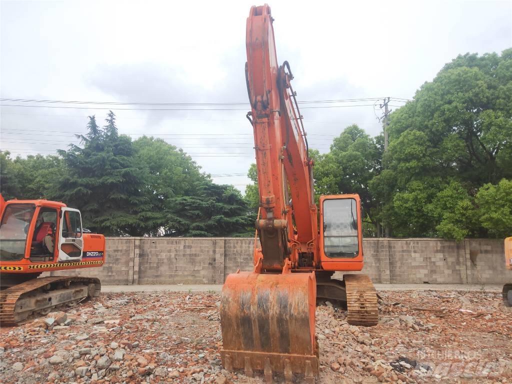 Doosan DH 220 LC-7 Гусеничні екскаватори