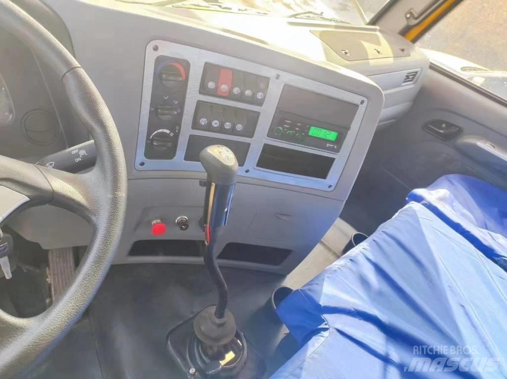 XCMG QY30T автокрани