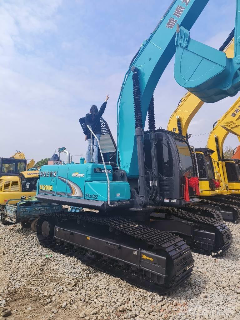 Kobelco SK 200 Гусеничні екскаватори