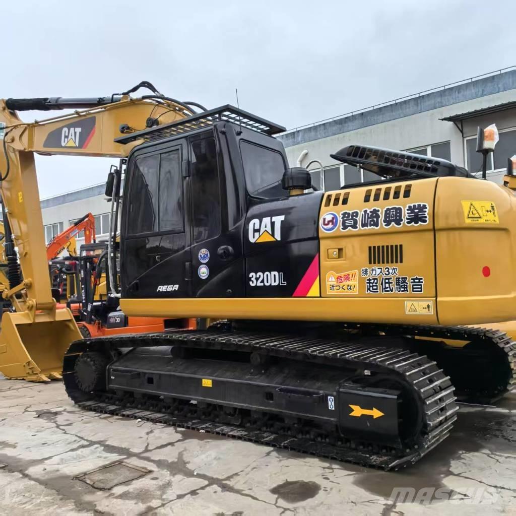 CAT 320 D L Гусеничні екскаватори