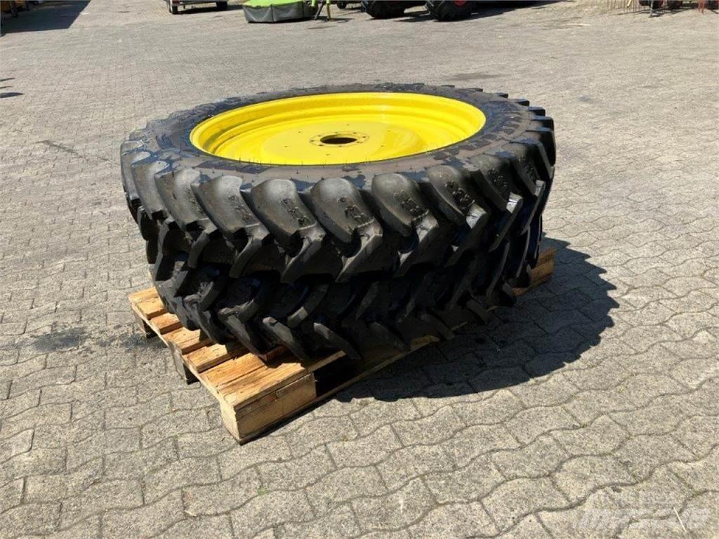 BKT 320/90R42 Колеса