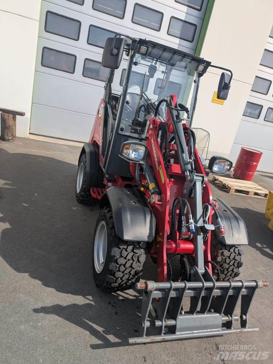 Weidemann 1390 Малі навантажувачі
