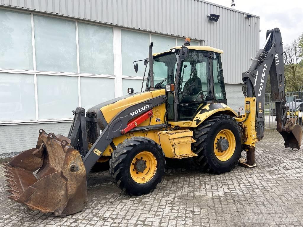 Volvo BL71 Екскаватори-навантажувачі