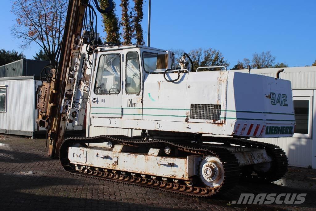 Liebherr R 942 Копрові установки