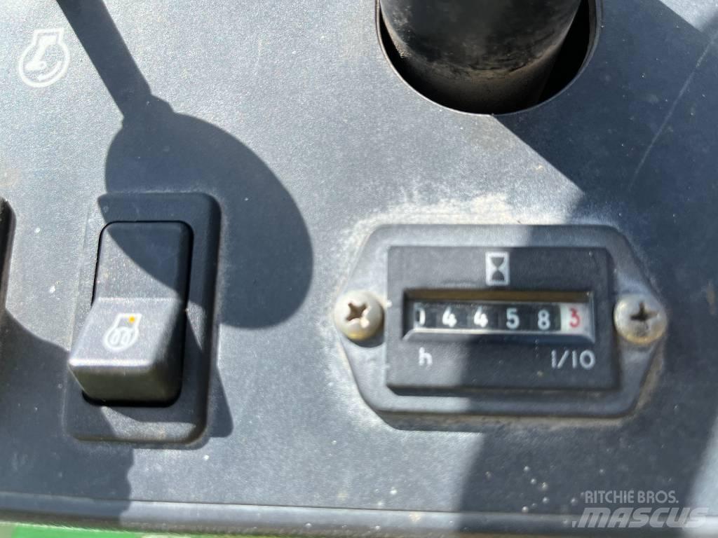 John Deere 2653 A Самохідні газонокосарки