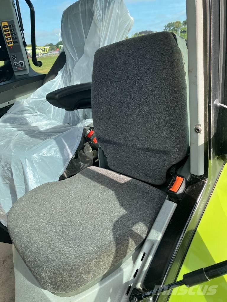 CLAAS Arion 530 CIS Трактори