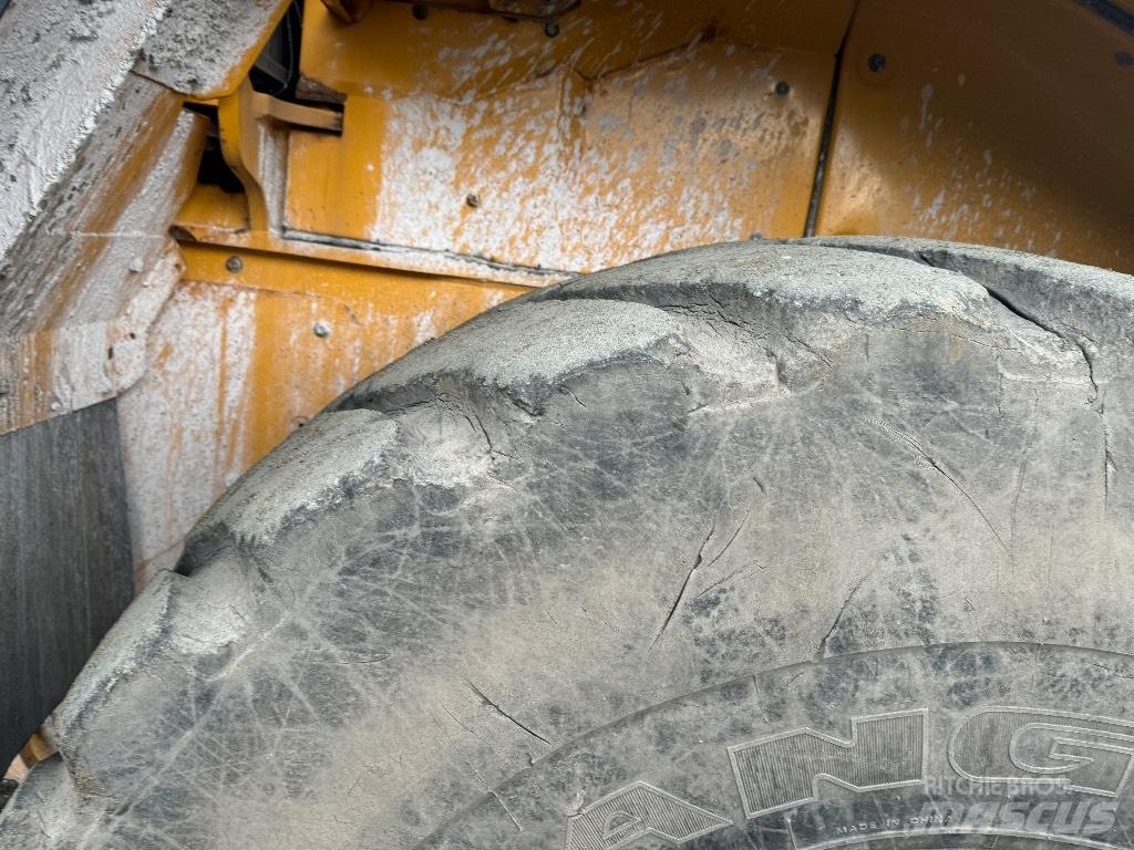 Volvo L 180 H Фронтальні навантажувачі