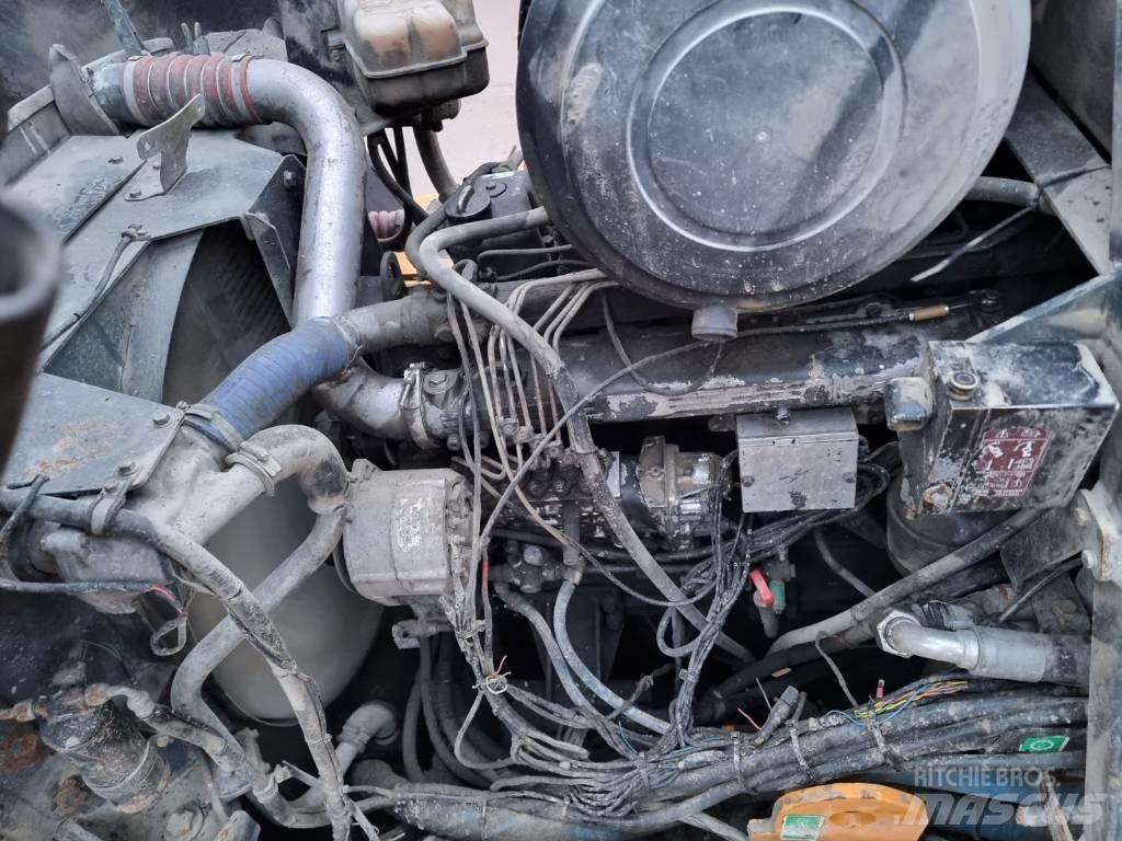 Moxy MT 31 6x6 Зчленовані самоскиди