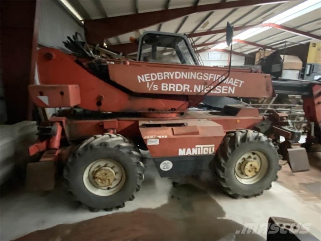 Manitou MRT1540 Телескопічні навантажувачі