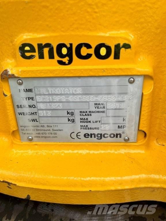 Komatsu PW 160-11 Колісні екскаватори