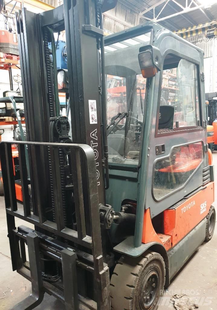 Toyota 7 FBMF 25 Електронавантажувачі