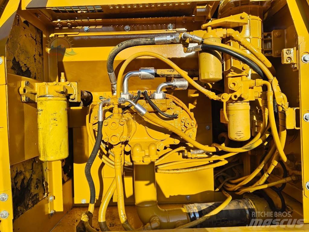 CAT 325 C Гусеничні екскаватори