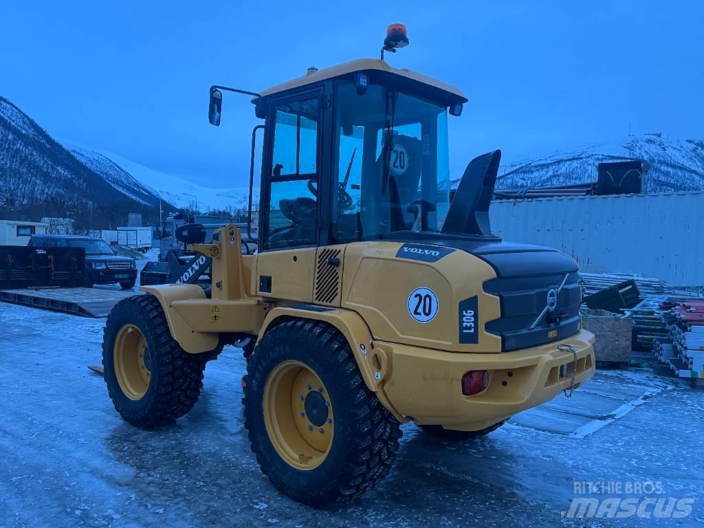 Volvo L 30 G Фронтальні навантажувачі