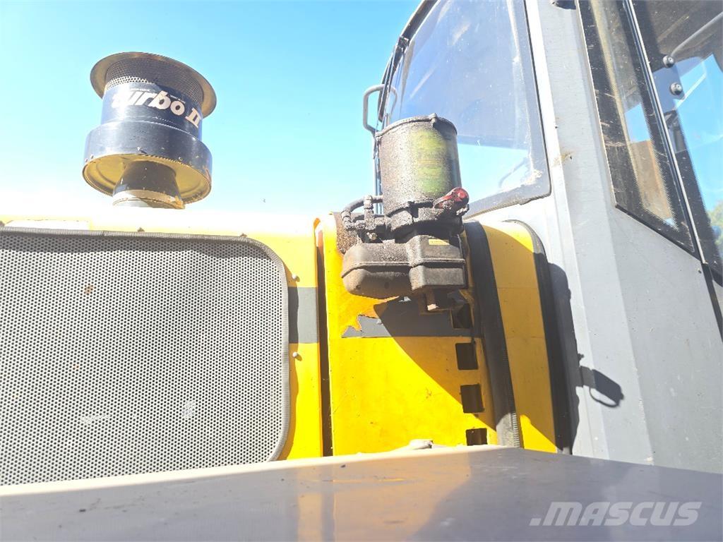 Furukawa 345 II Фронтальні навантажувачі