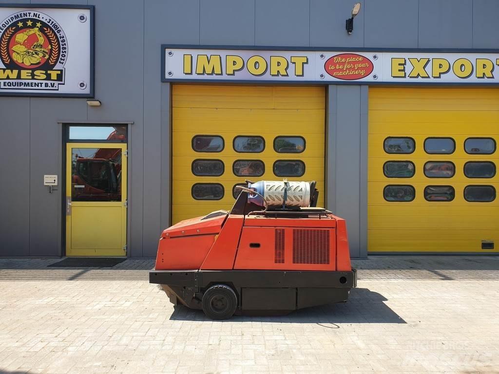 Hako Jonas 1700 Підмітальні машини