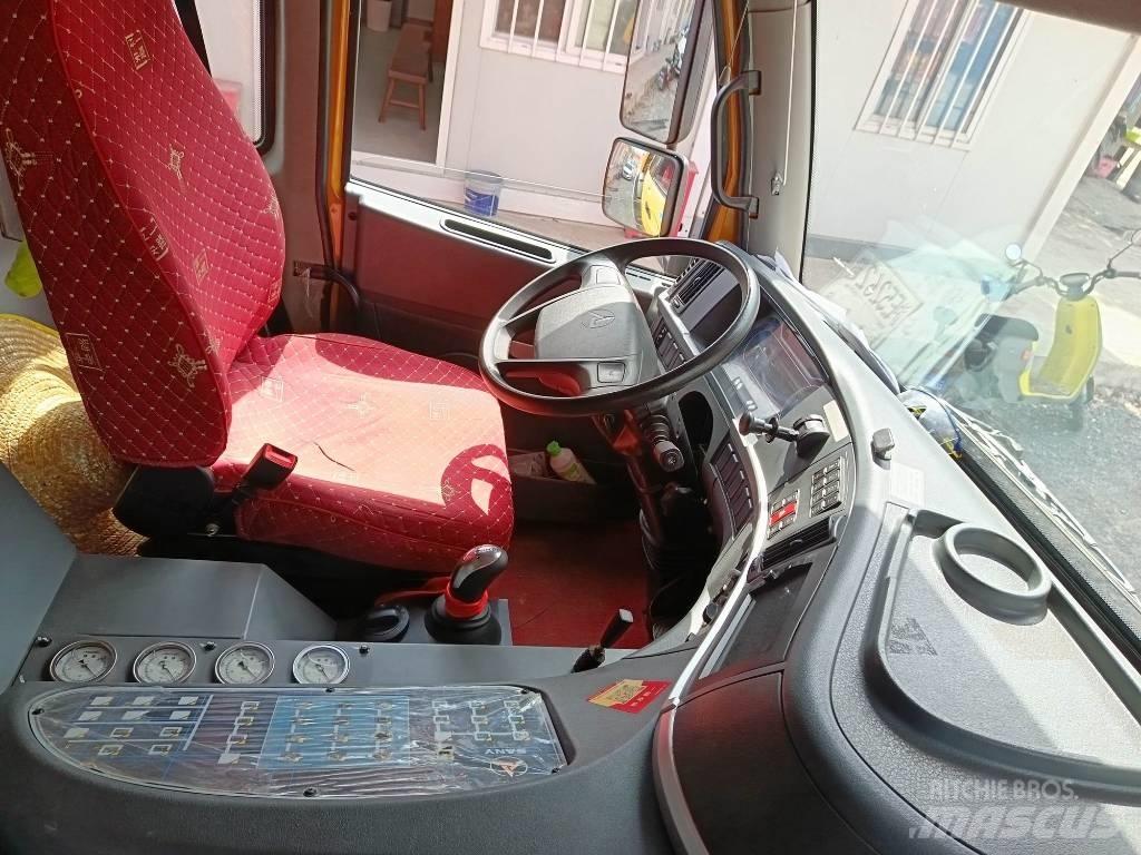 Sany SAC3000T автокрани