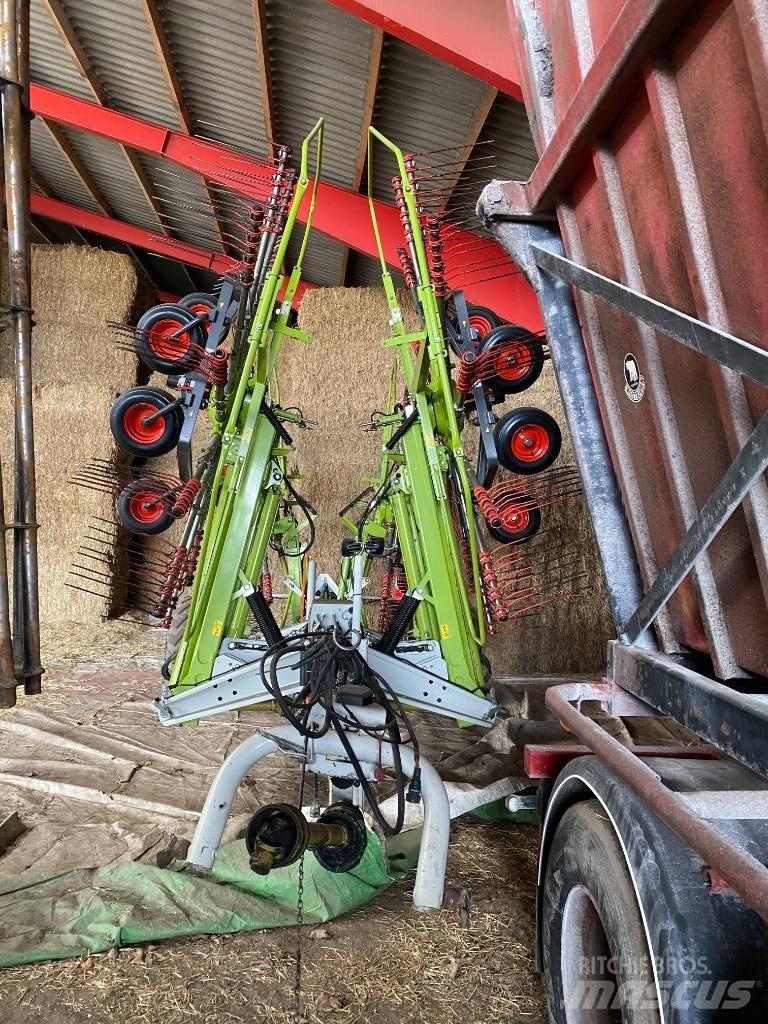 CLAAS Liner 3600 Граблі і сінозворушувачі