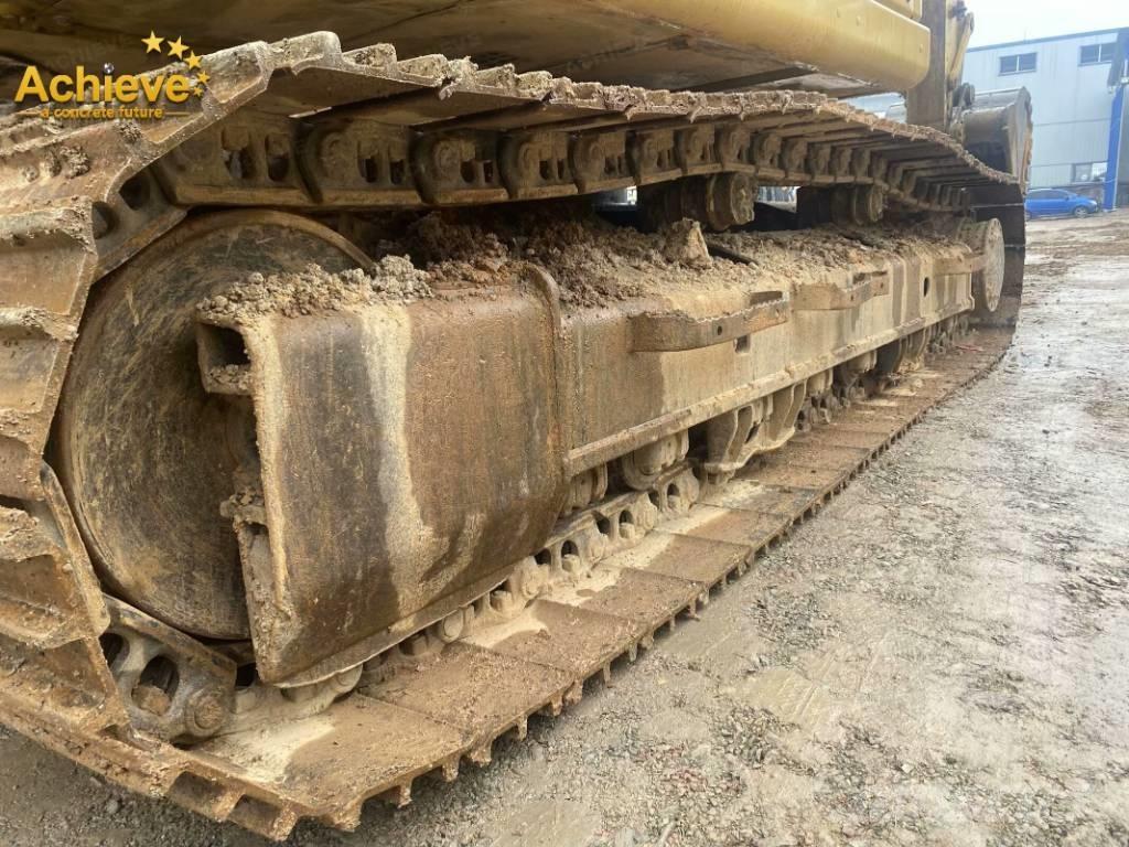 CAT 320 Гусеничні екскаватори