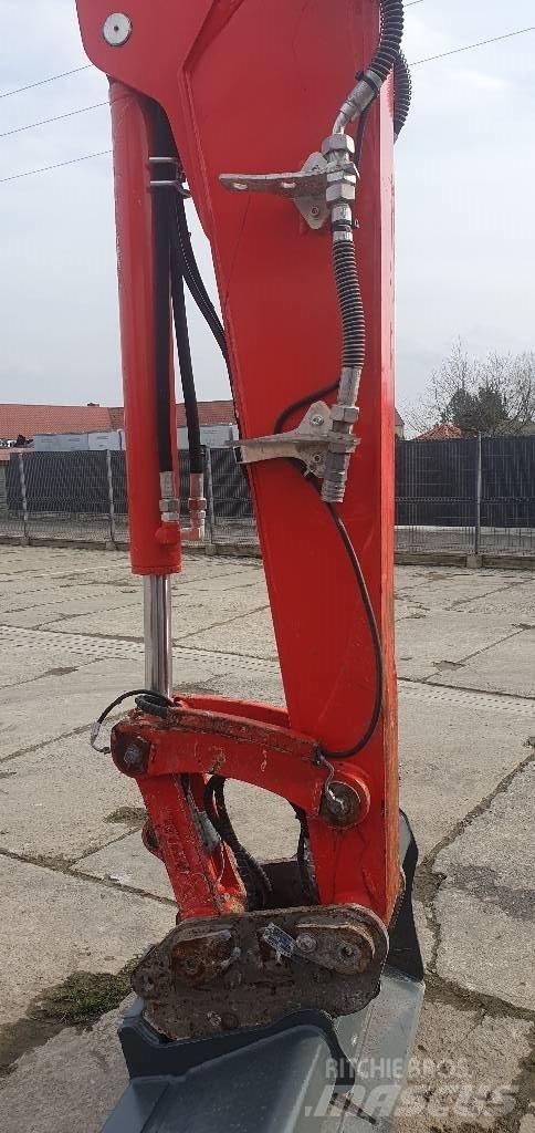Neuson EZ80 Середні екскаватори 7т. - 12т.