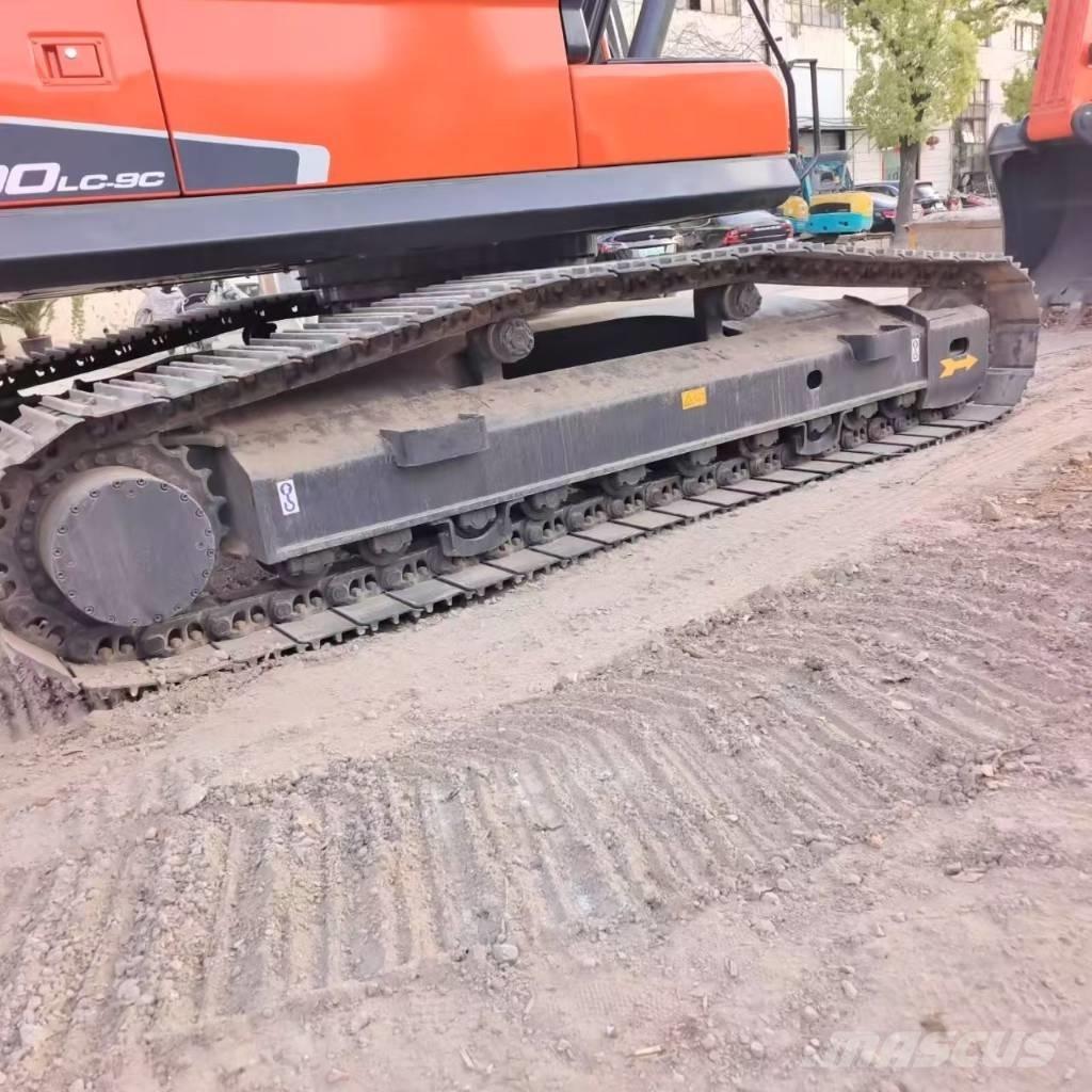 Doosan DX 300LC-9S Гусеничні екскаватори