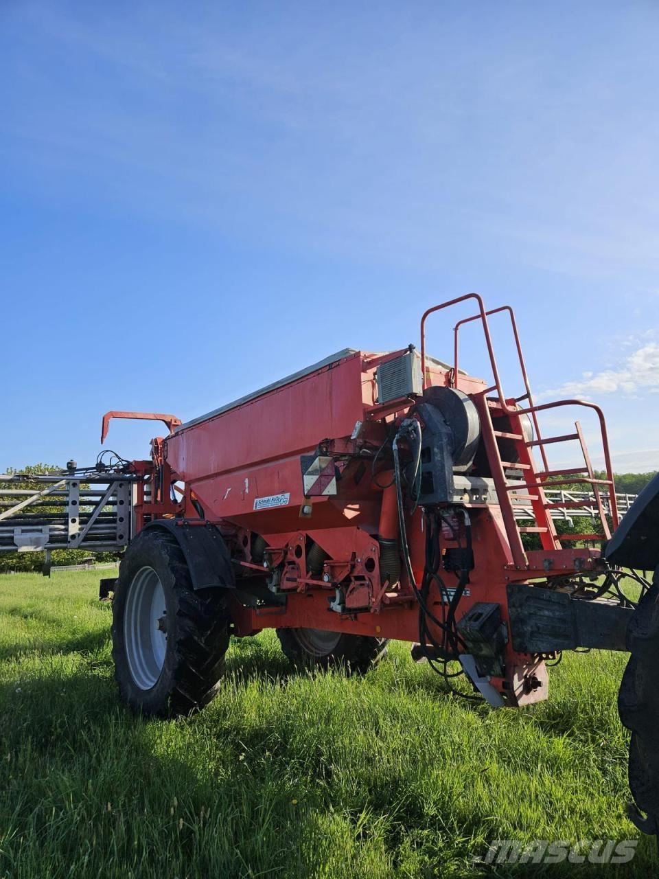 Rauch AGT 6036 Розсіювач мінеральних добрив