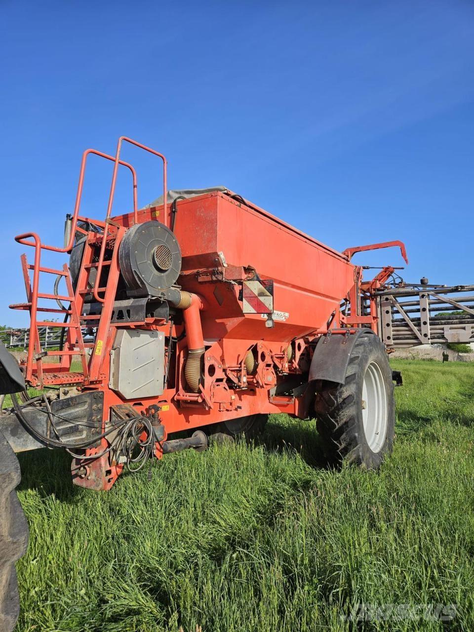 Rauch AGT 6036 Розсіювач мінеральних добрив