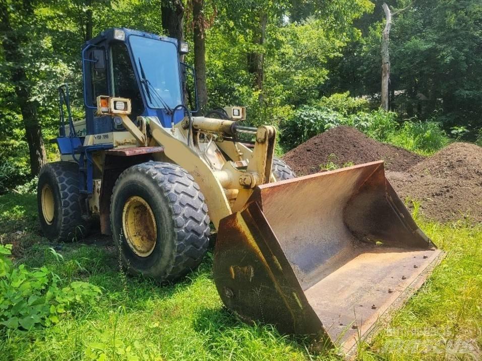 Komatsu WA 250 Фронтальні навантажувачі