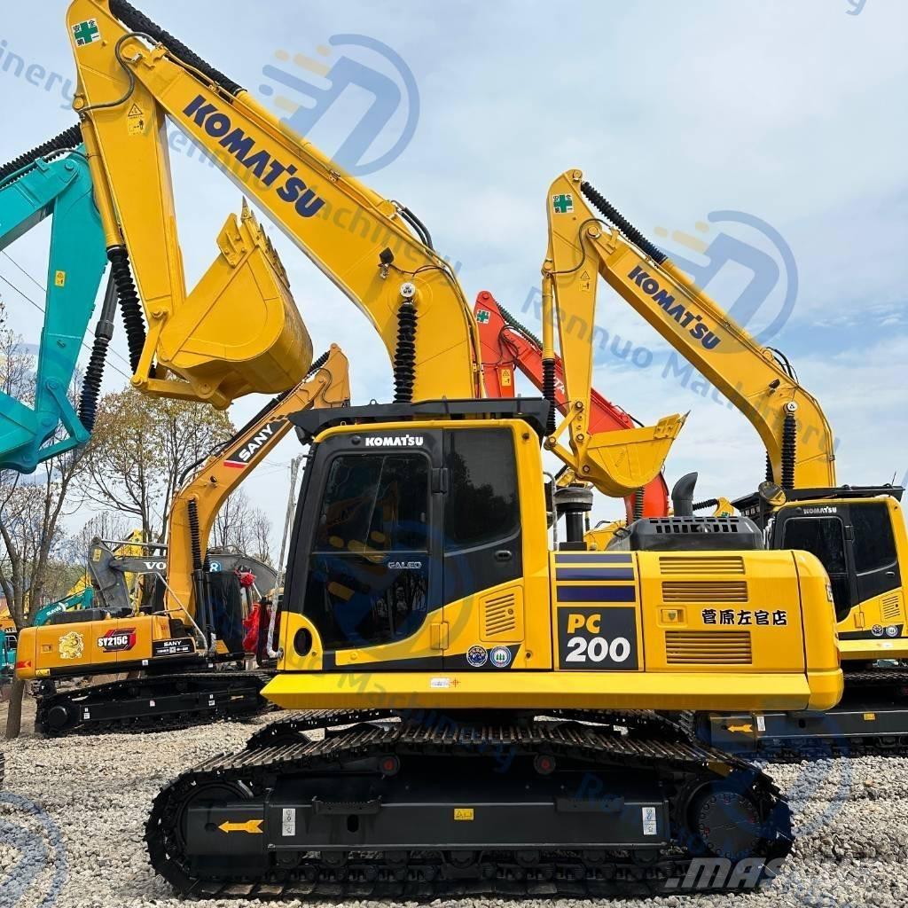 Komatsu PC200-8 Гусеничні екскаватори