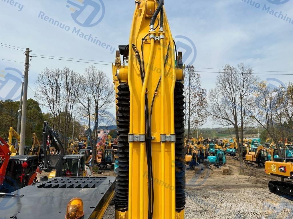 Komatsu PC200-8 Гусеничні екскаватори