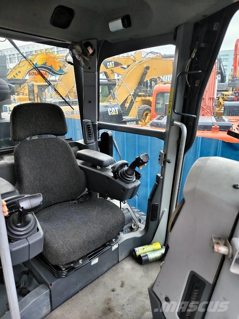 CAT 160 M Грейдери