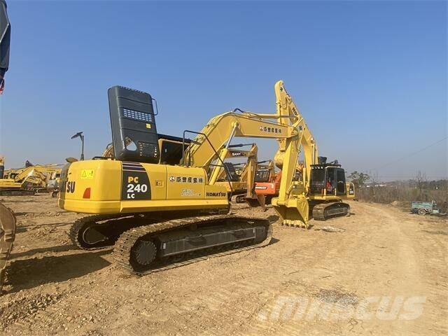 Komatsu PC 240-8 Гусеничні екскаватори