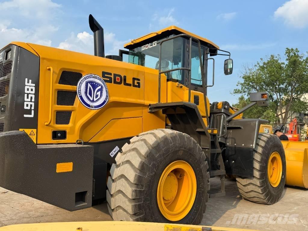 SDLG 958F Фронтальні навантажувачі