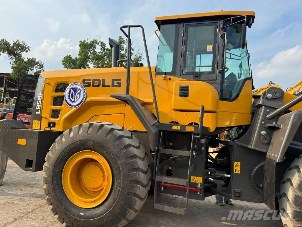 SDLG 958F Фронтальні навантажувачі