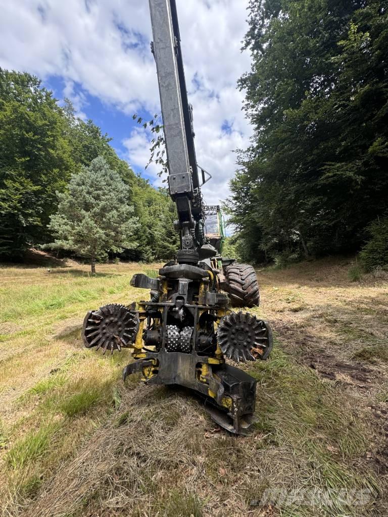 John Deere 11 70 G Харвестери
