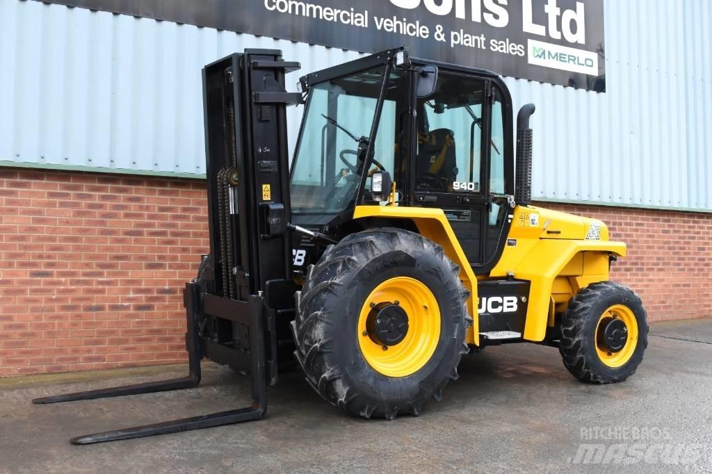 JCB 940 Навантажувачі підвищеної прохідності