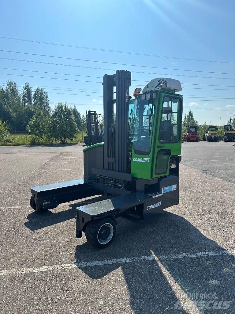 Combilift C 4000 E Бокові навантажувачі