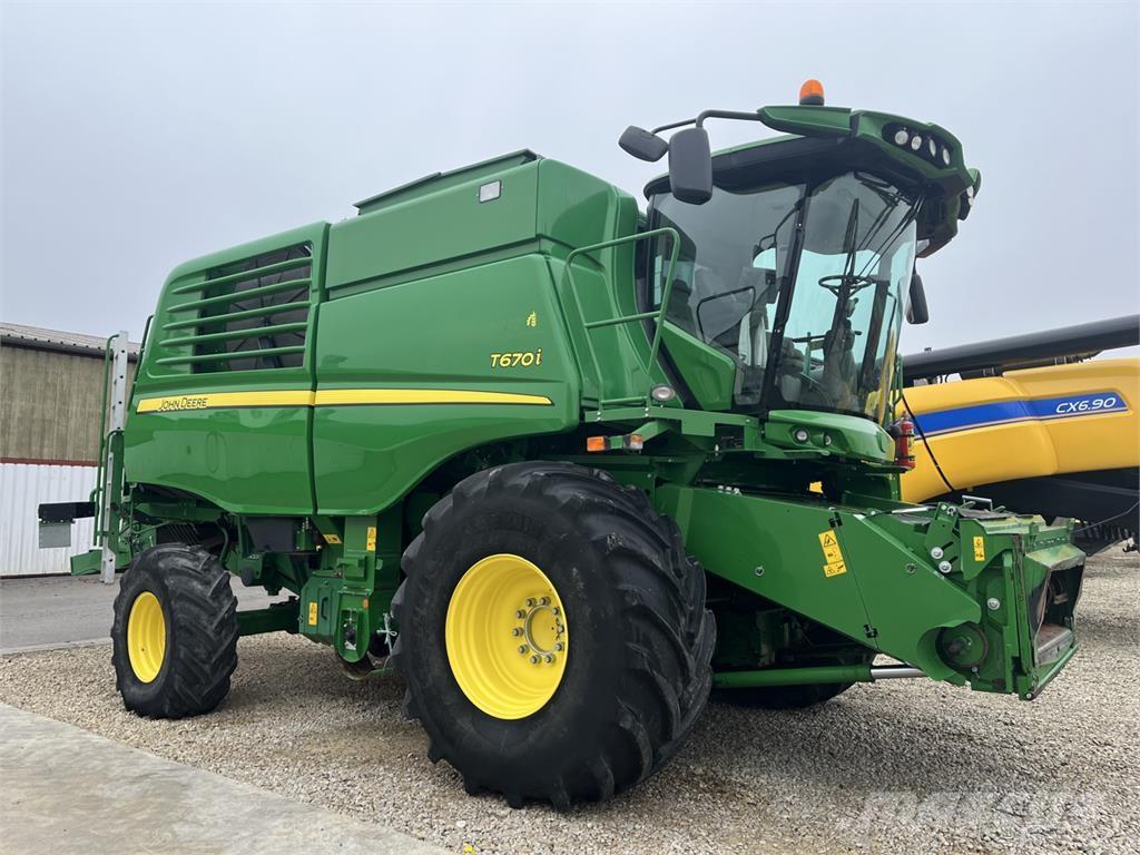 John Deere T670i Зернозбиральні комбайни