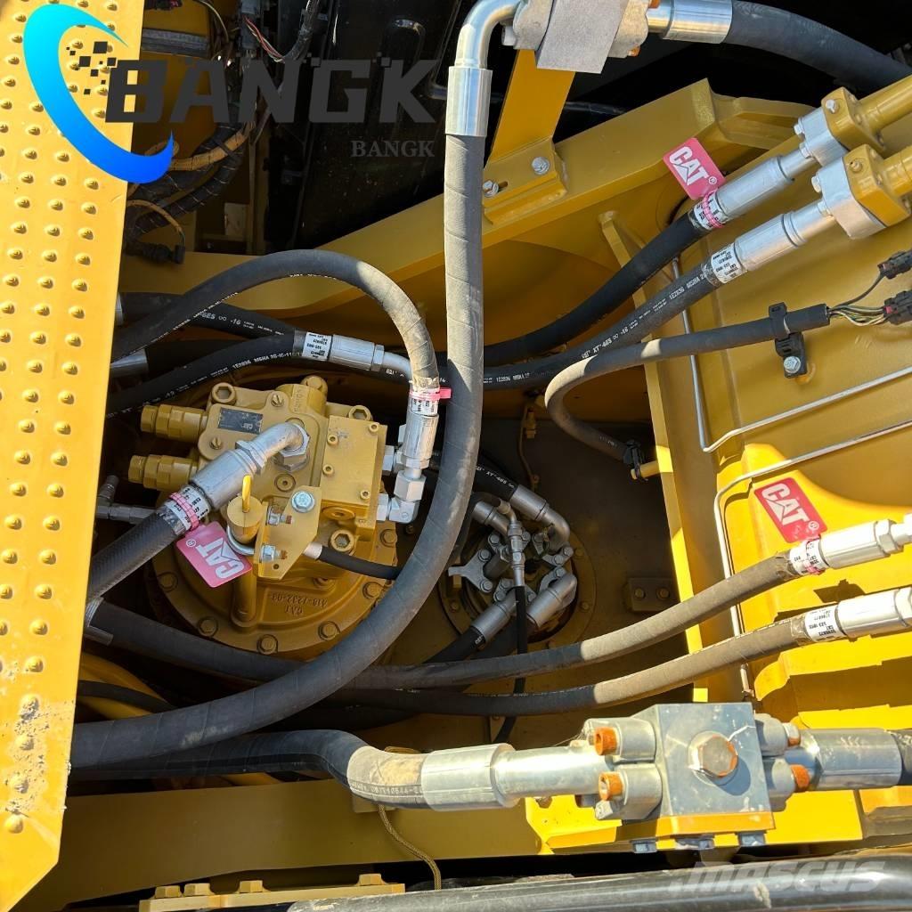 CAT 330GC Гусеничні екскаватори