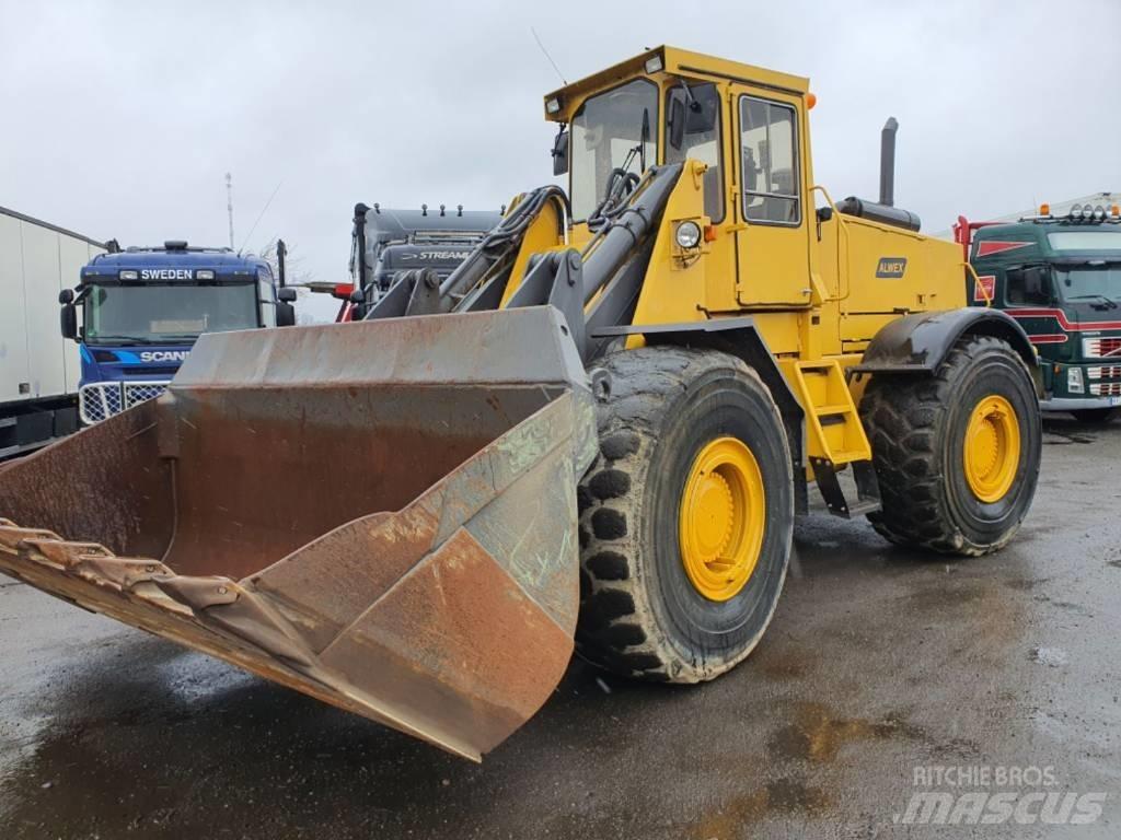 Ljungby 2240 Фронтальні навантажувачі